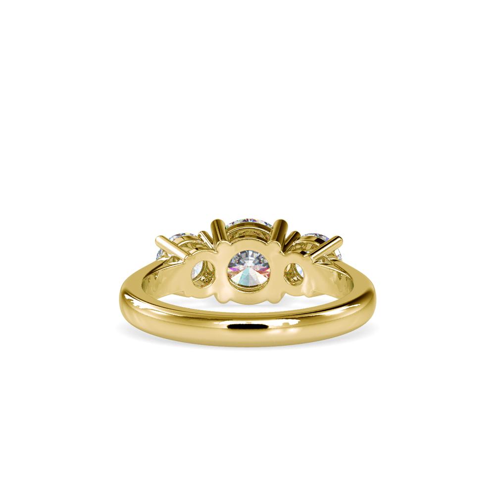 Classic Three-Stone Daimond Engagement Ring