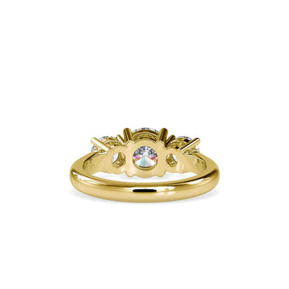 Classic Three-Stone Daimond Engagement Ring